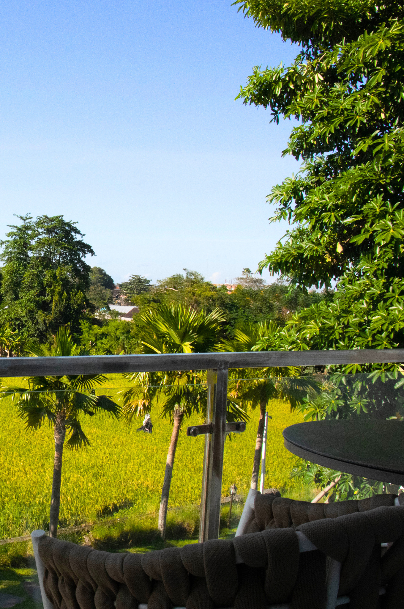 The Balcon Villa Slide 9