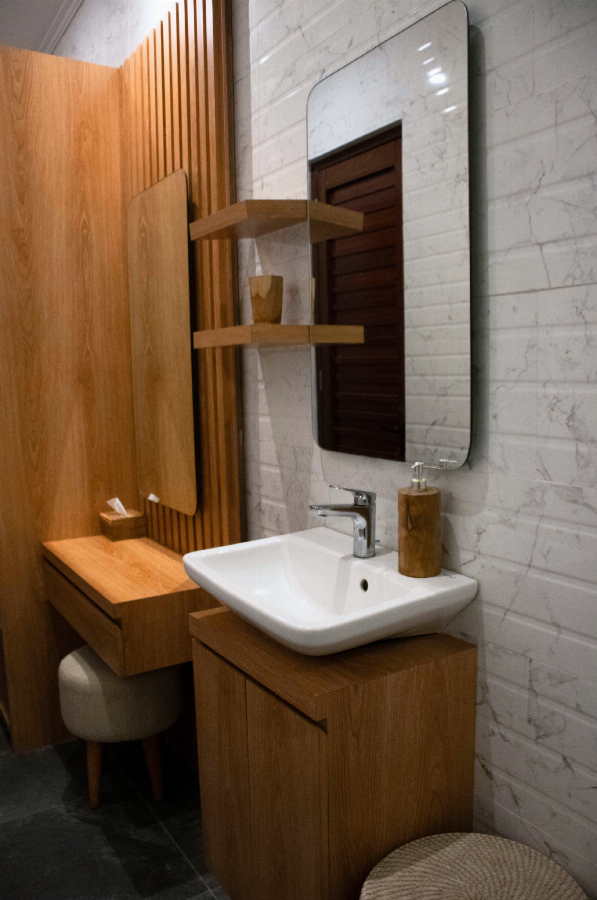 The Suite Villa slide 11