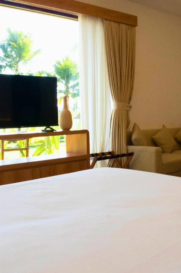 The Suite Villa slide 2