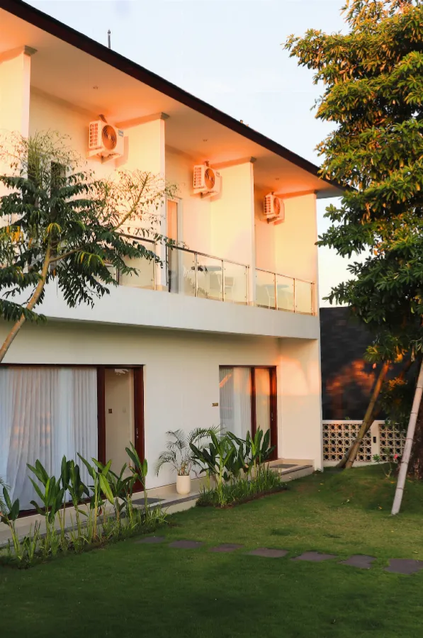 The Suite Villa slide 14